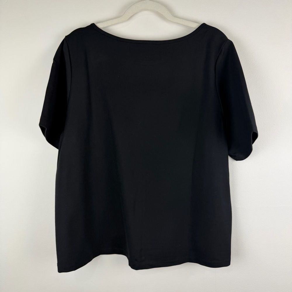 Betabrand Women's Boxy Short Sleeve High Low Top
Black Ponte Knit Size XXL - Picture 3 of 4